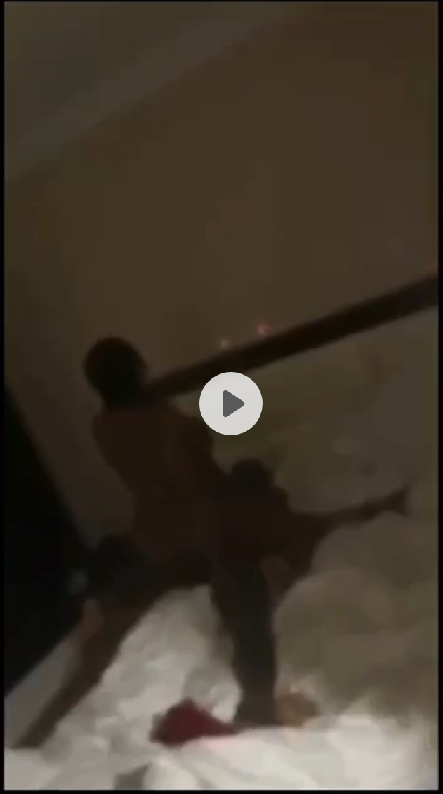 They finally fvcked the sister in the hotel & send him the video